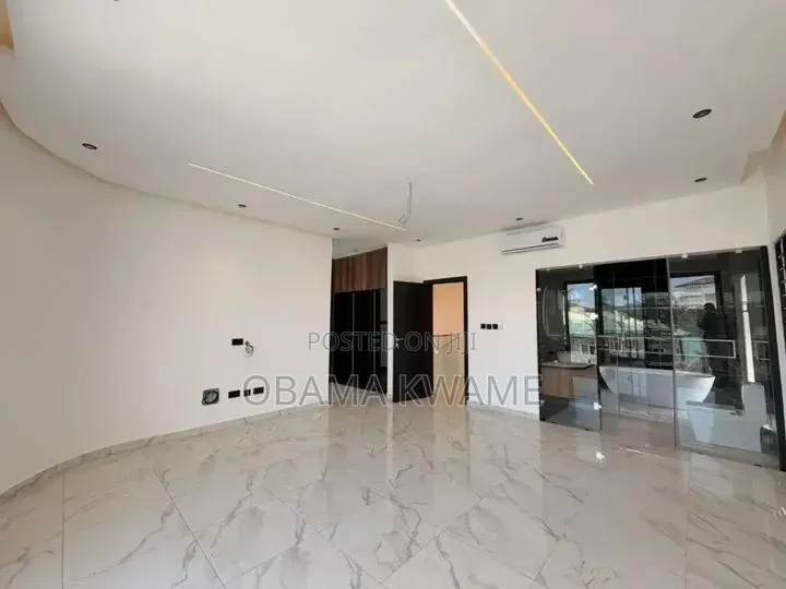 4bdrm House in Laryea Homes, Lake Side Estate for sale