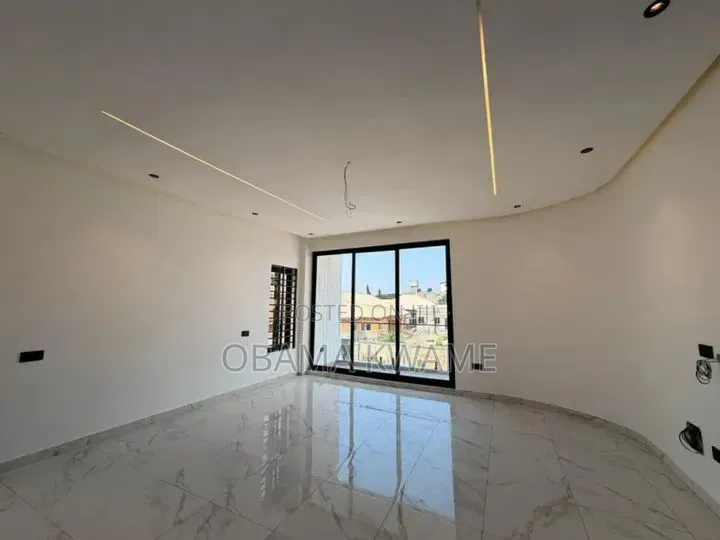 4bdrm House in Laryea Homes, Lake Side Estate for sale