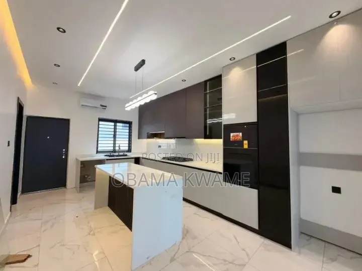 4bdrm House in Laryea Homes, Lake Side Estate for sale