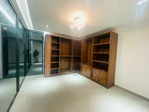 4bdrm House in Joseph Lamptey, US Embassy Area for rent