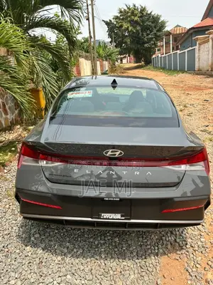 New Hyundai Elantra Limited 2024 Gray