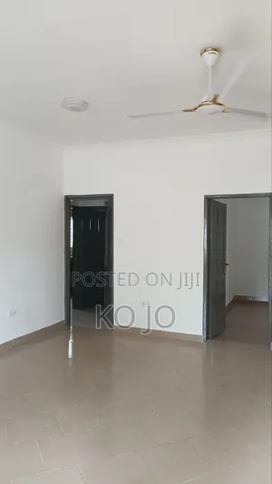 3bdrm Apartment in School Junction for rent