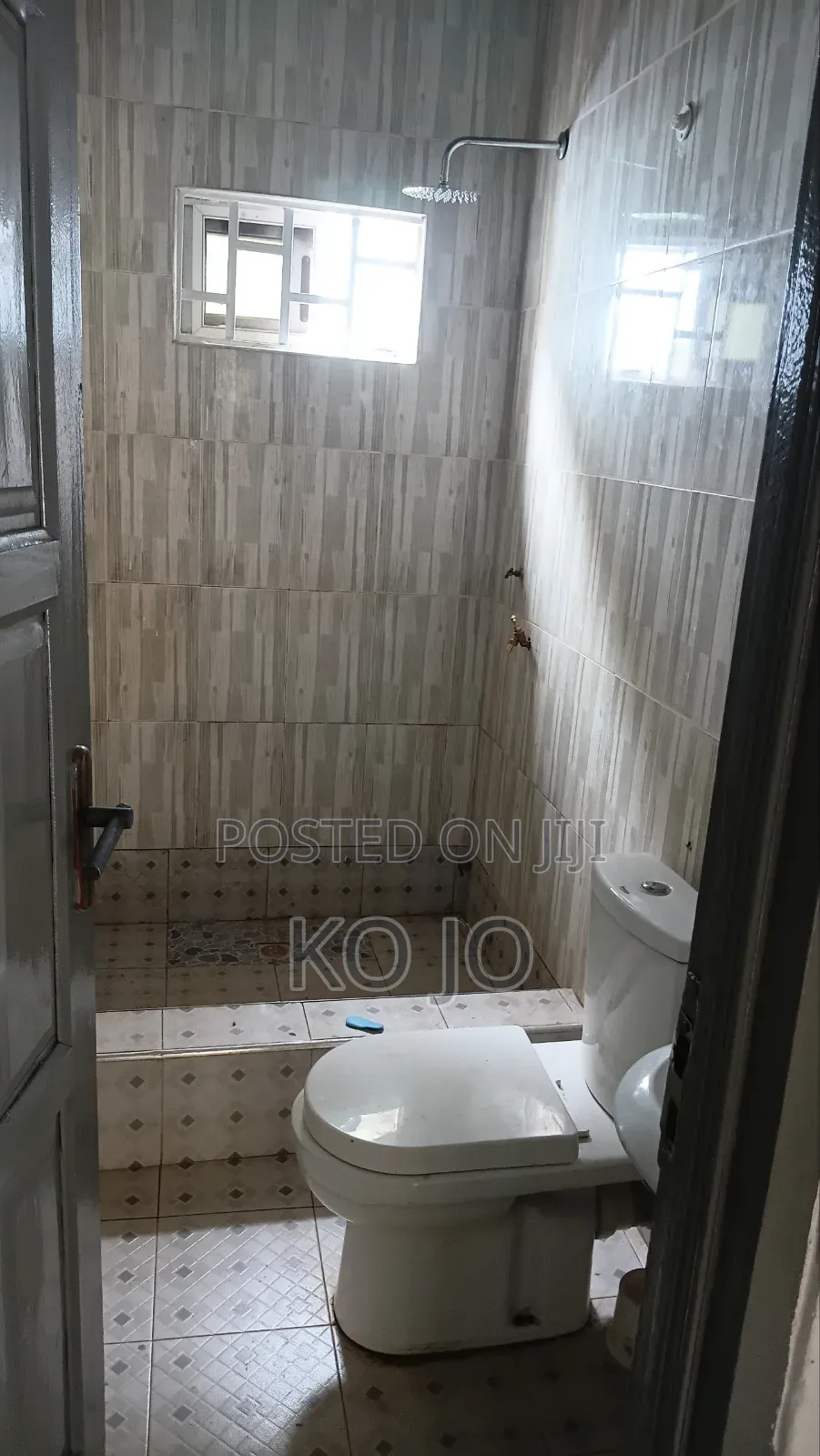 3bdrm Apartment in School Junction for rent