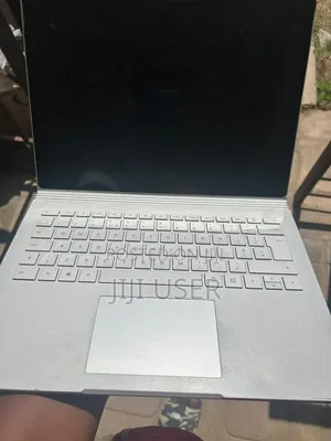 Laptop Microsoft Surface Book 2 8GB Intel Core i5 SSD 256GB