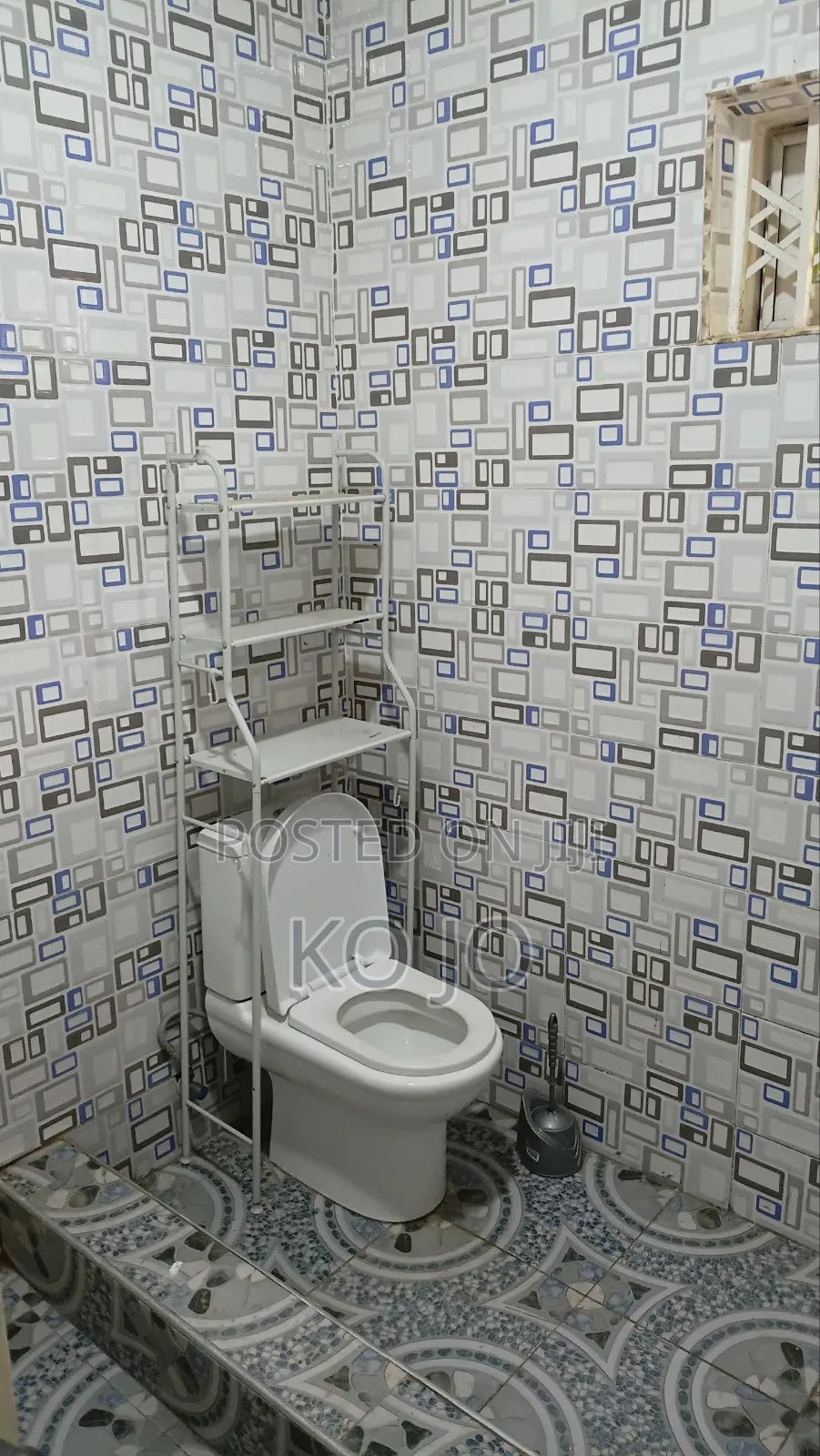 2bdrm Apartment in Little Roses Area for rent