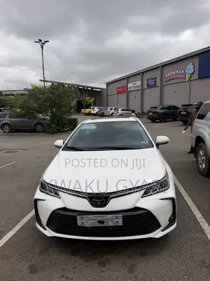 Toyota Corolla 2019 White