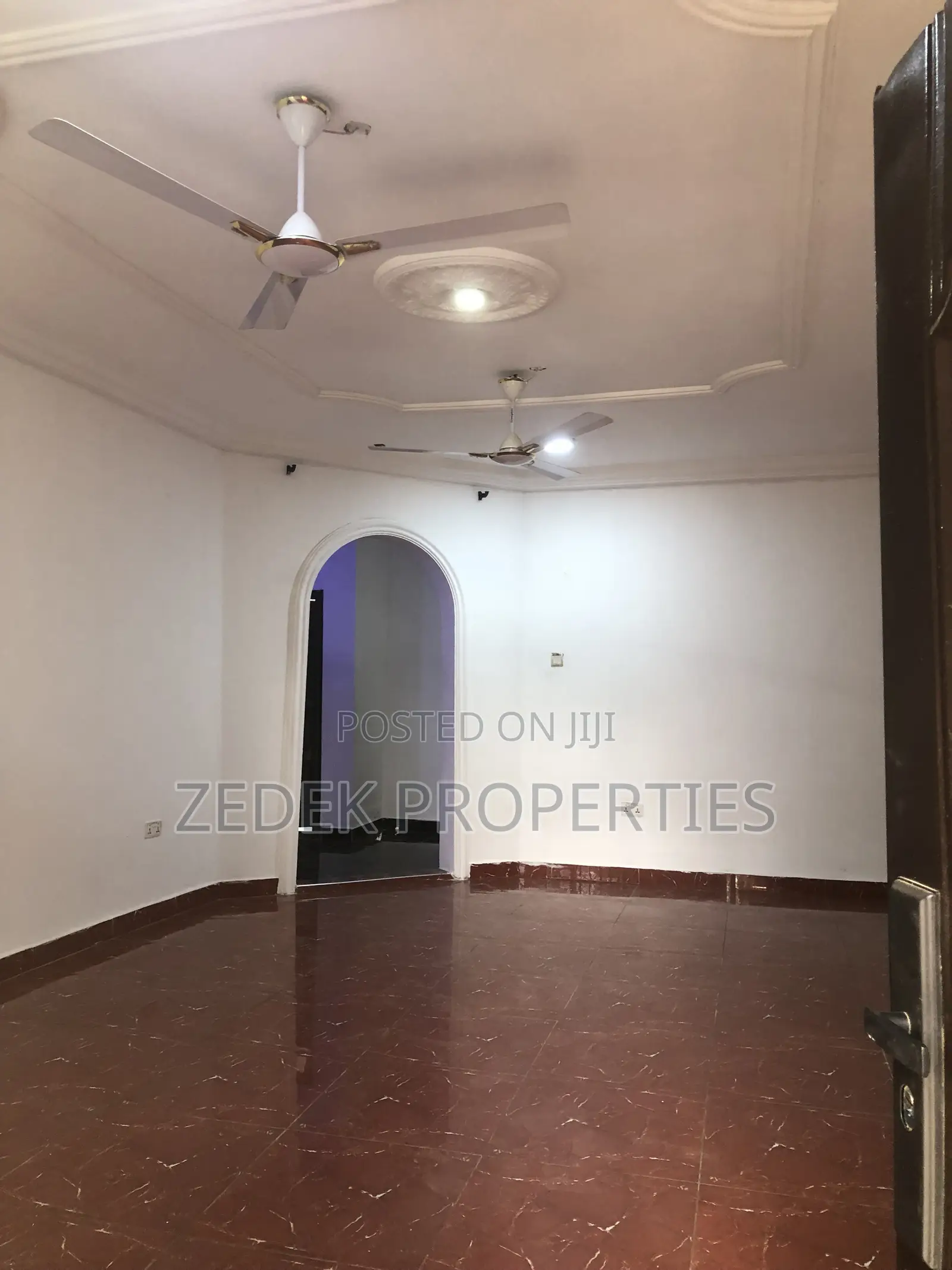 3bdrm Apartment in Kwabenya Acp for rent