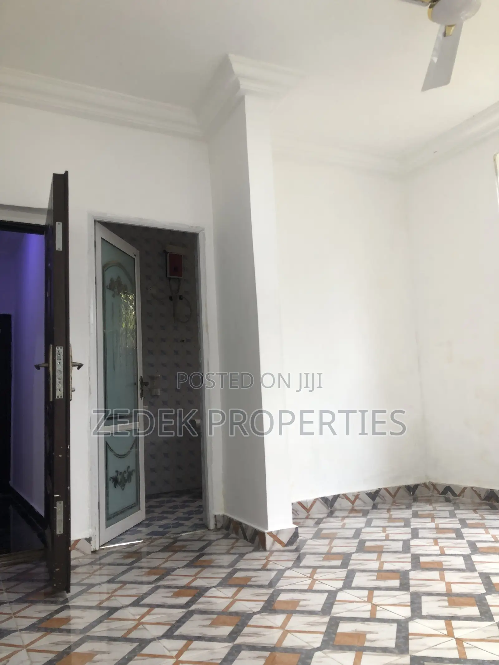 3bdrm Apartment in Kwabenya Acp for rent