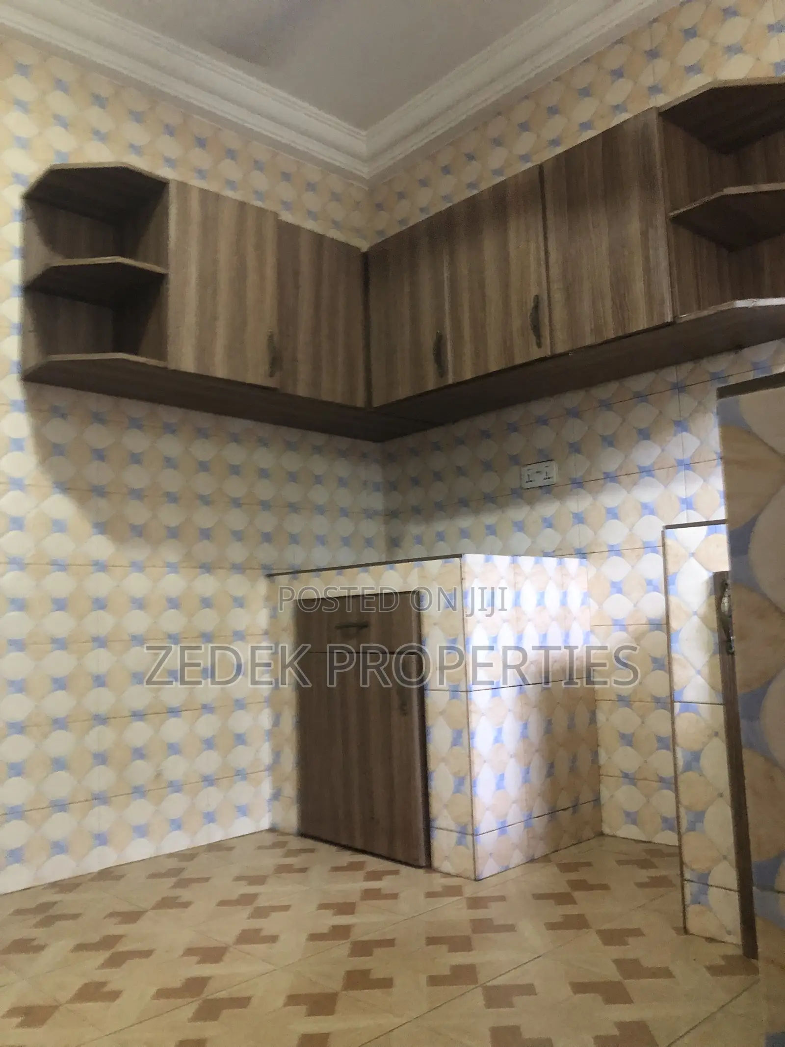 3bdrm Apartment in Kwabenya Acp for rent
