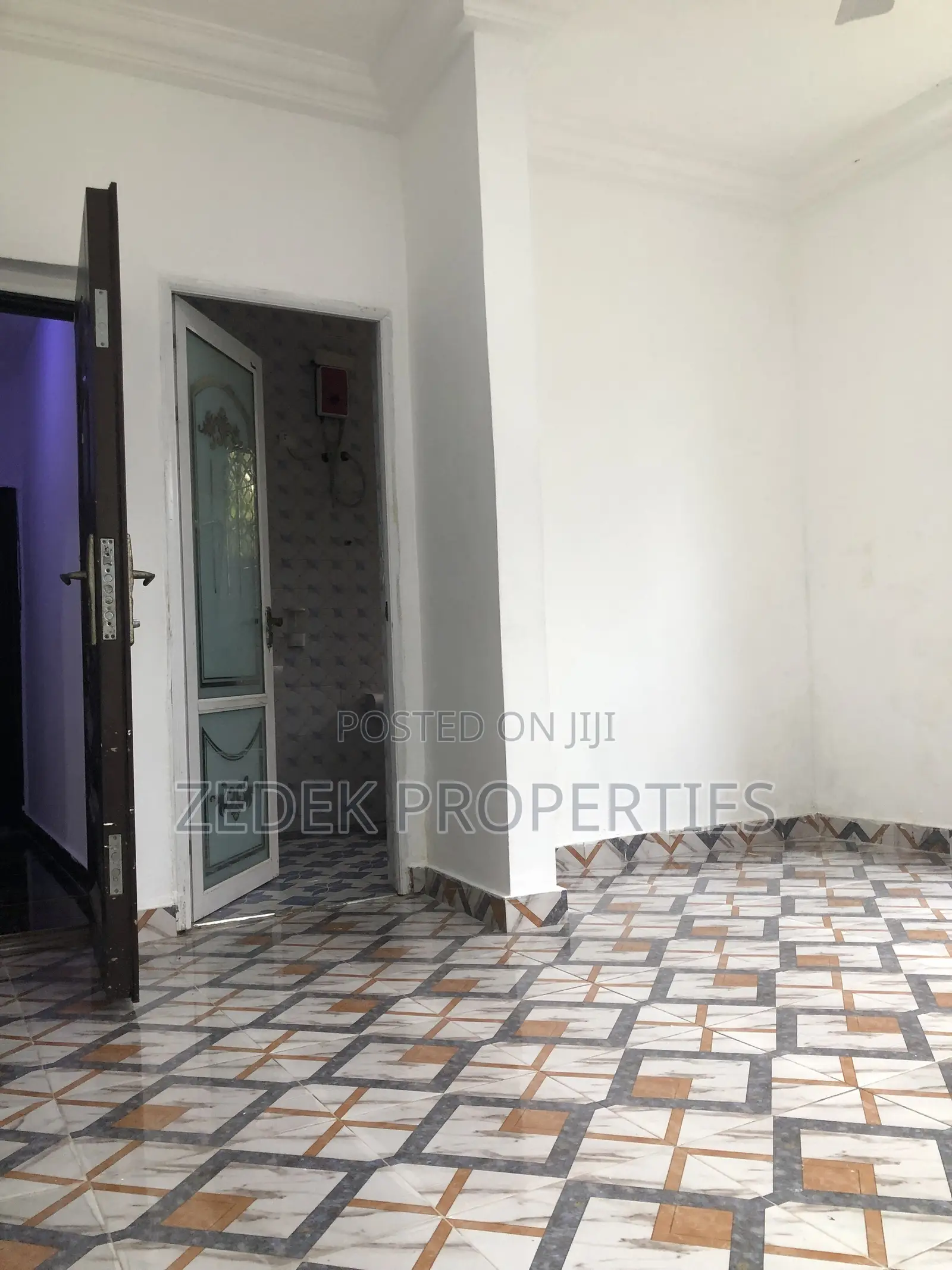 3bdrm Apartment in Kwabenya Acp for rent