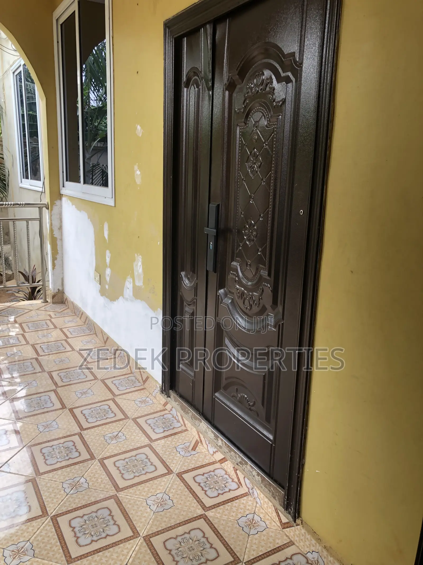 3bdrm Apartment in Kwabenya Acp for rent