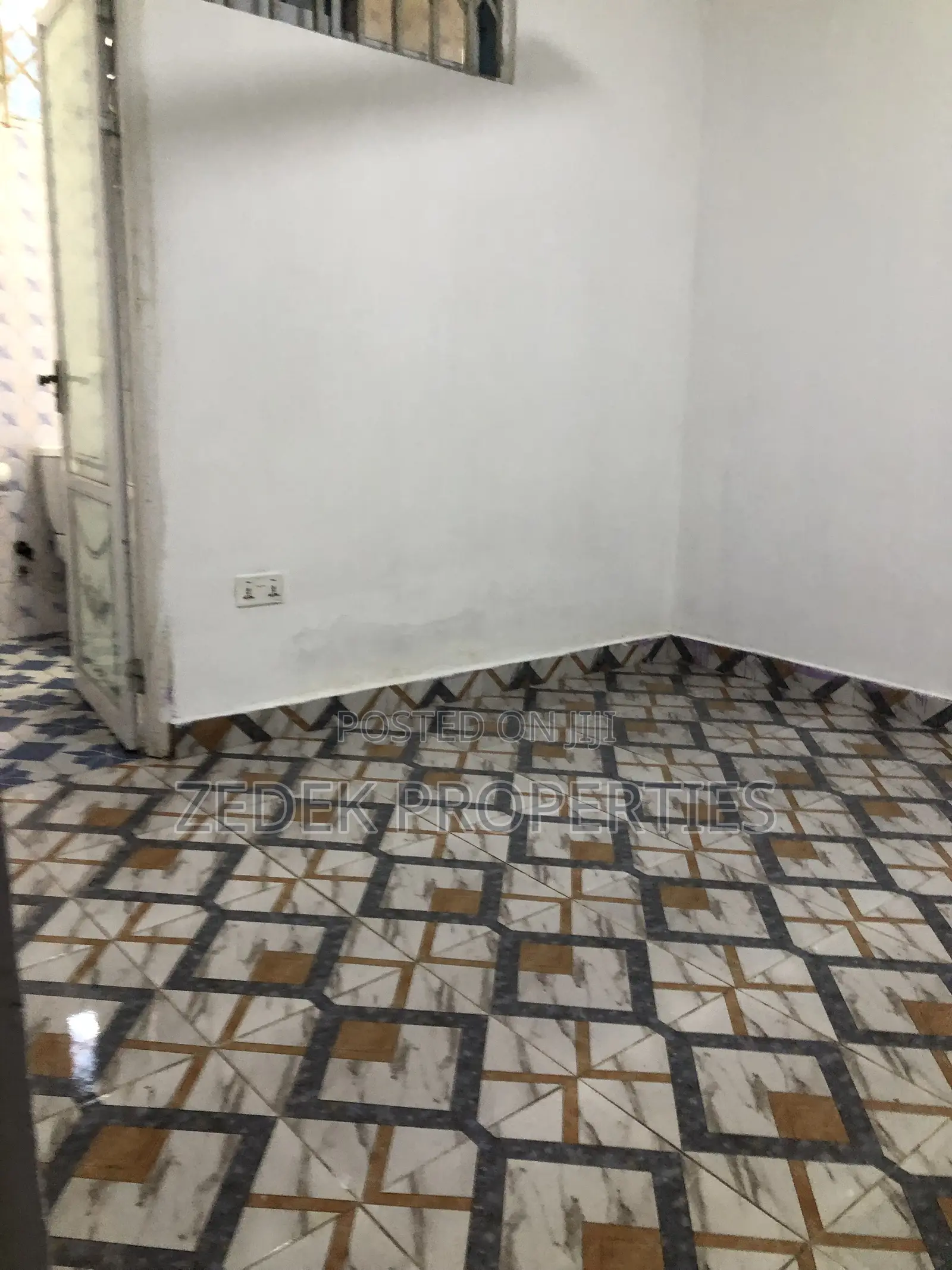 3bdrm Apartment in Kwabenya Acp for rent