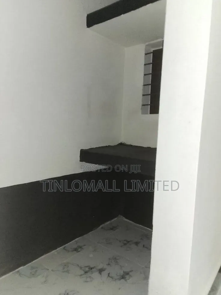 1bdrm House in Lekma, Ledzokuku-Krowor for rent