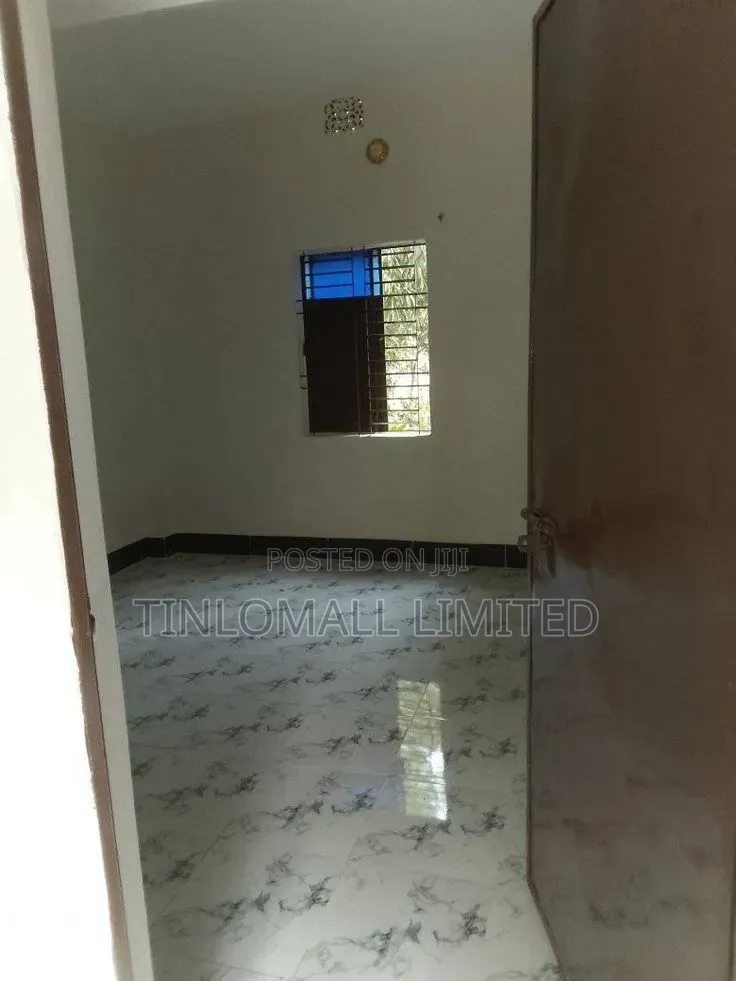 1bdrm House in Lekma, Ledzokuku-Krowor for rent
