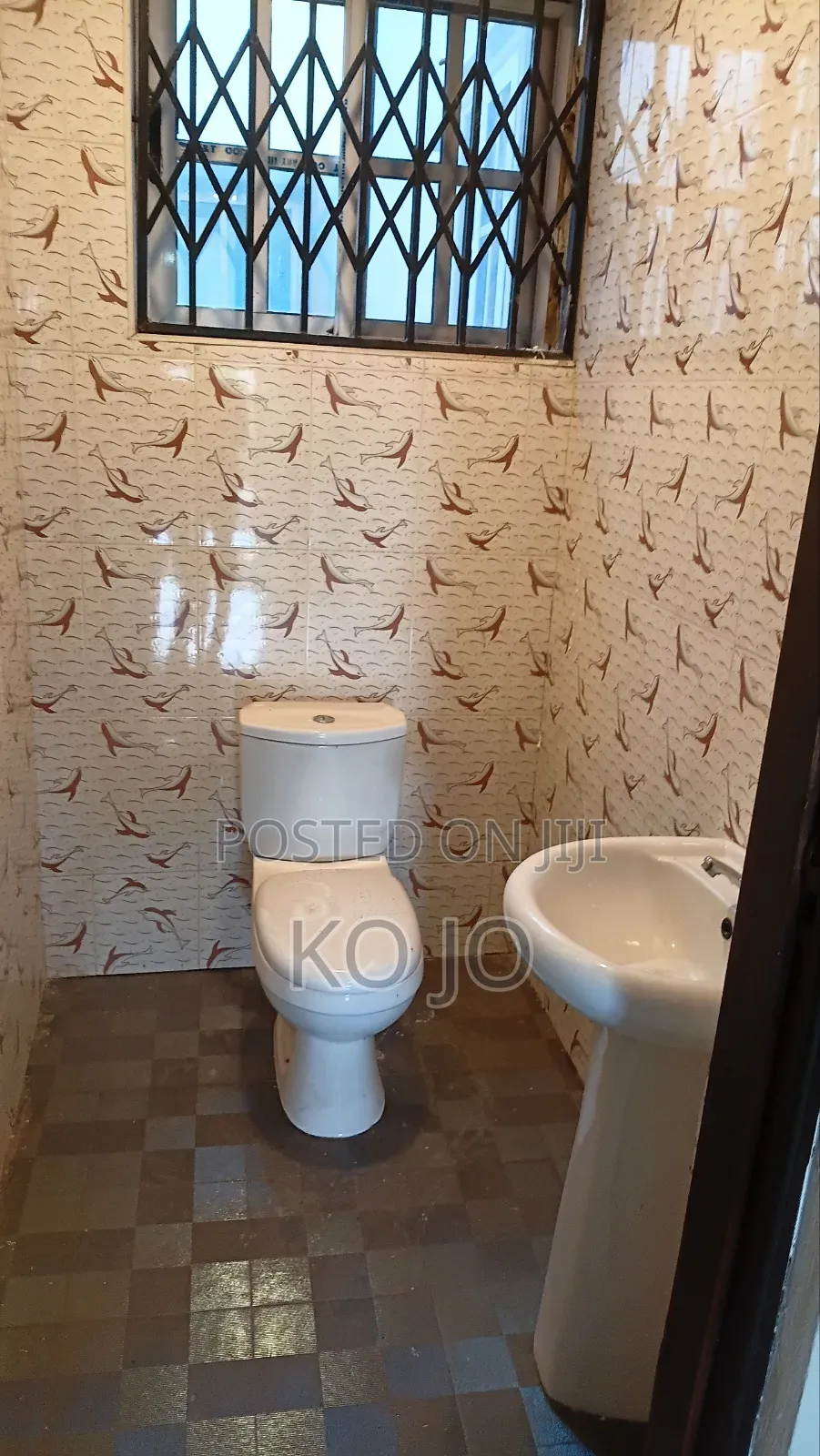 3bdrm Apartment in Little Roses Area for rent