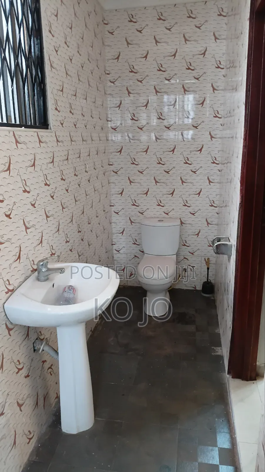 3bdrm Apartment in Little Roses Area for rent
