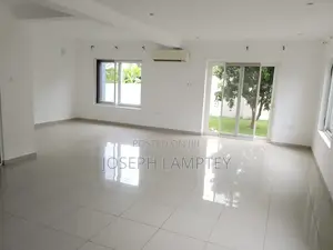 4bdrm Townhouse / Terrace in Joseph Lamptey, US Embassy Area for rent