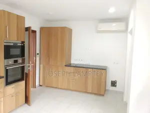 4bdrm Townhouse / Terrace in Joseph Lamptey, US Embassy Area for rent