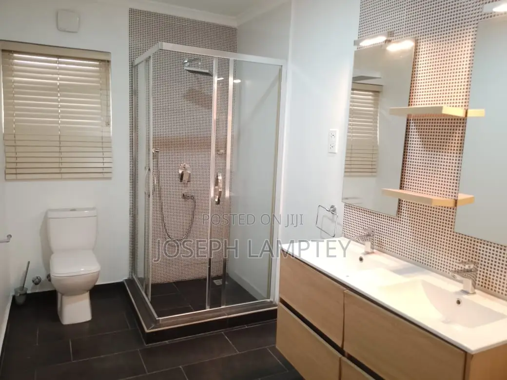 4bdrm Townhouse / Terrace in Joseph Lamptey, US Embassy Area for rent