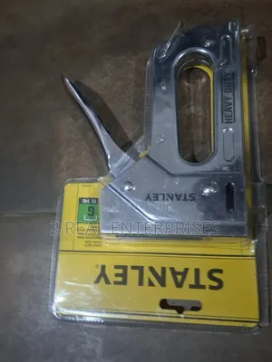 STANLEY Heavy Duty Steel Staple Gun Type G / 140 Staples Model 6-Tr150