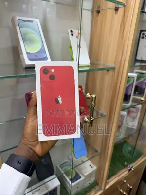 New Apple iPhone 13 128 GB Red