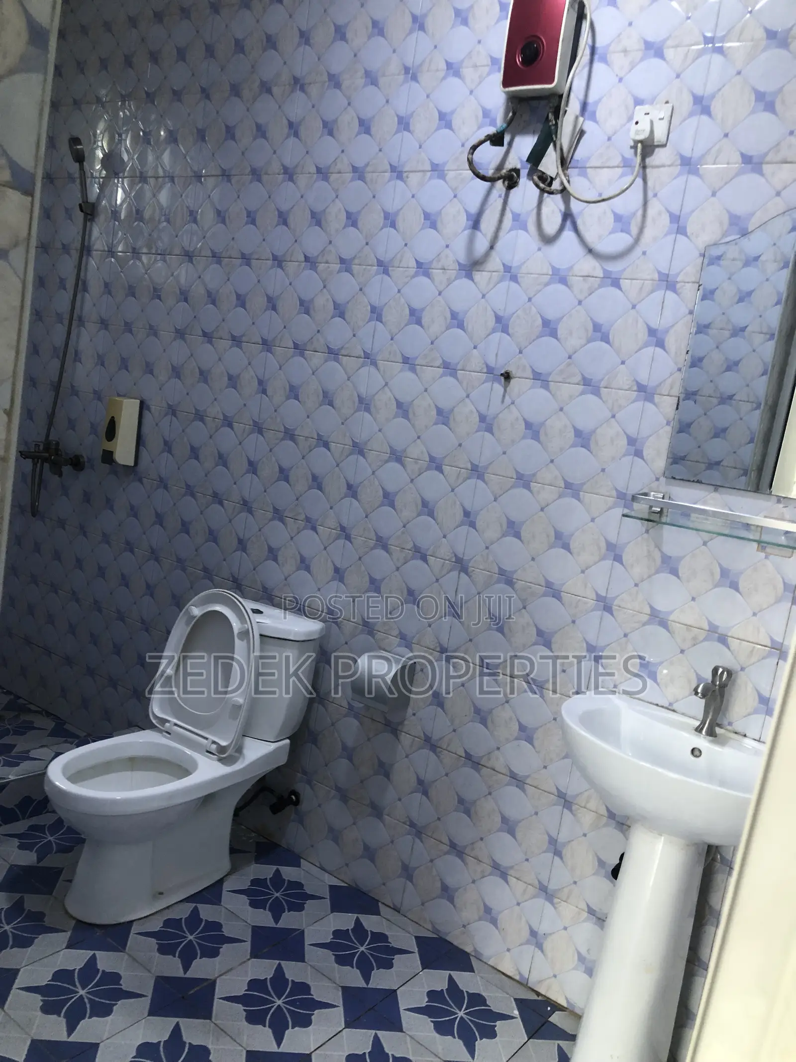 3bdrm Apartment in Kwabenya Acp for rent