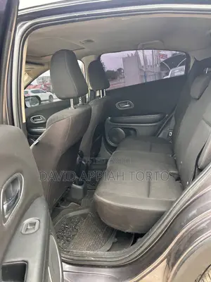 Honda HR-V 4dr SUV (1.5L 4cyl CVT) 2016 Gray