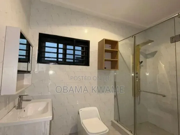 4bdrm House in Laryea Homes, School Junction for rent