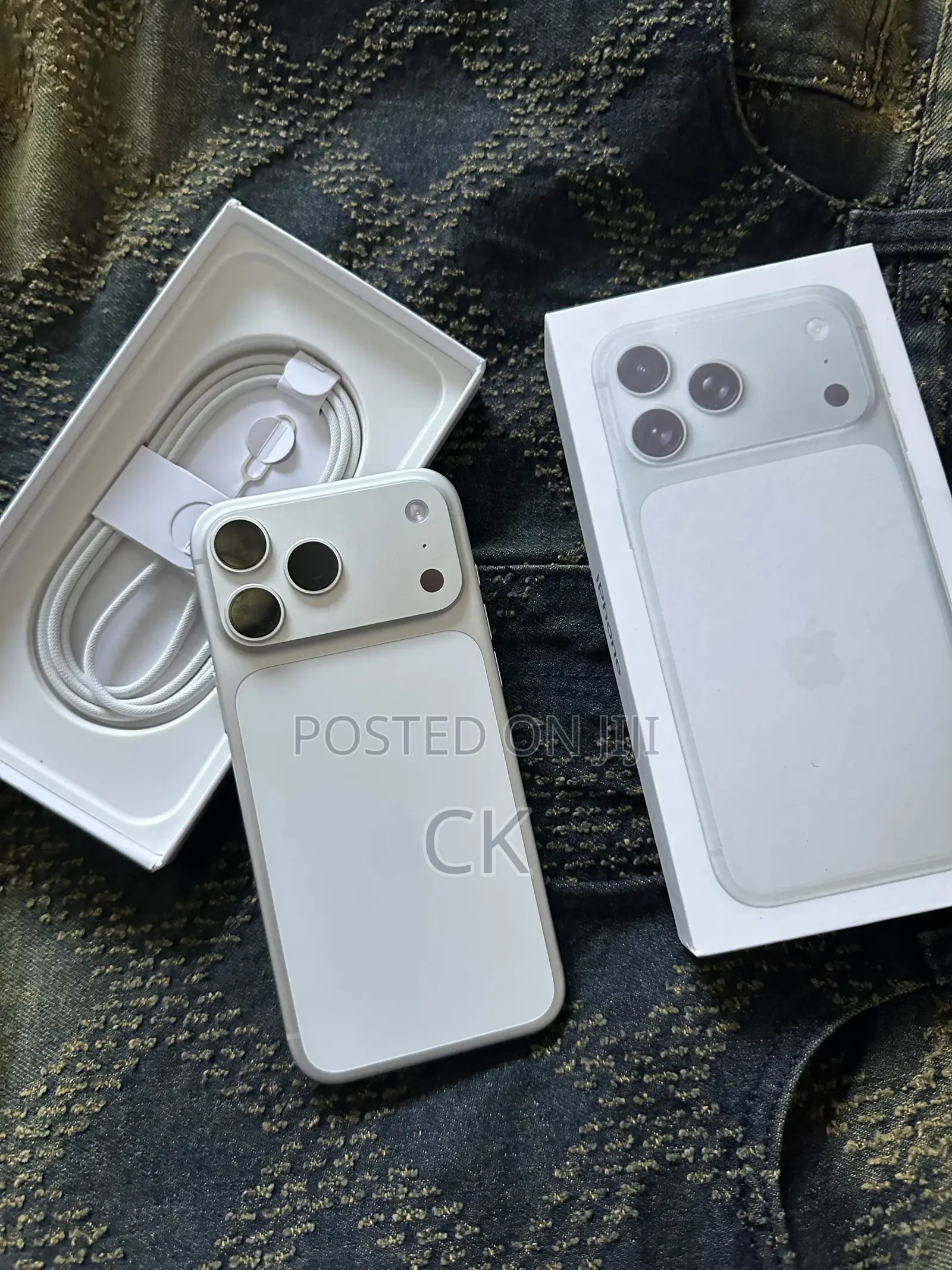 New Apple iPhone 17 Pro Max 256 GB Silver