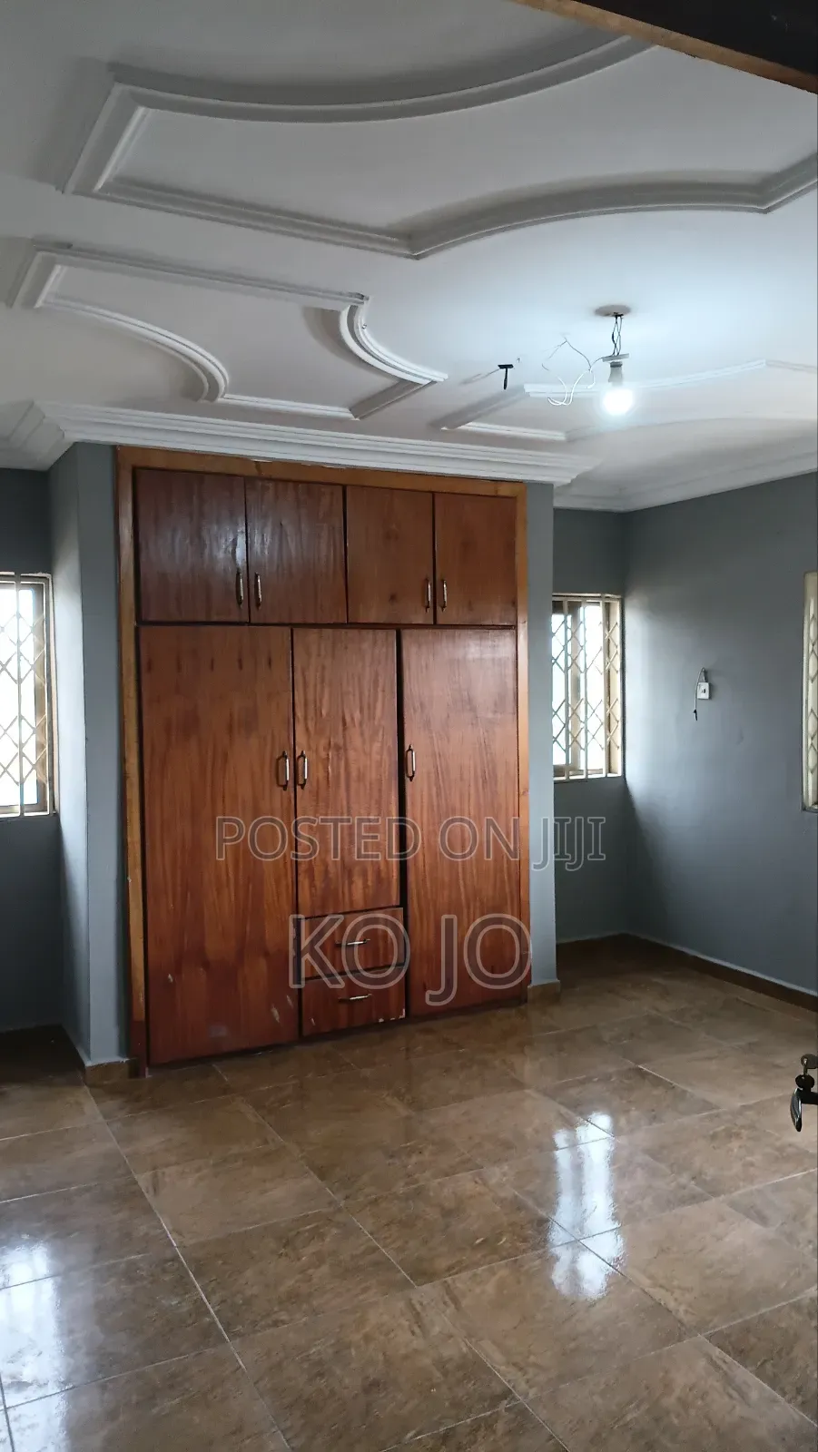 3bdrm Apartment in Little Roses Area for rent