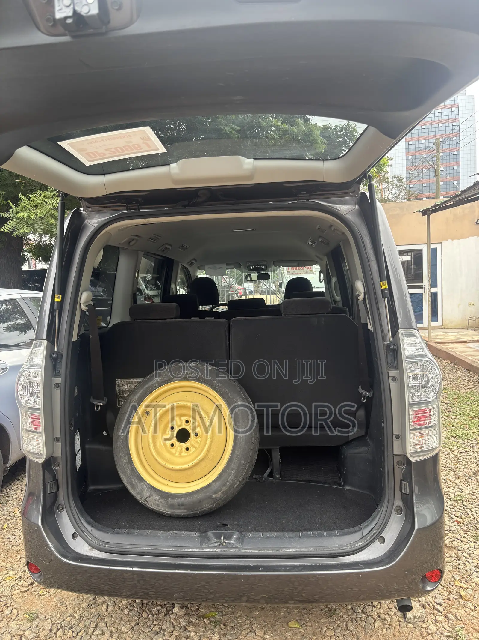 Toyota Voxy 2012 Gray