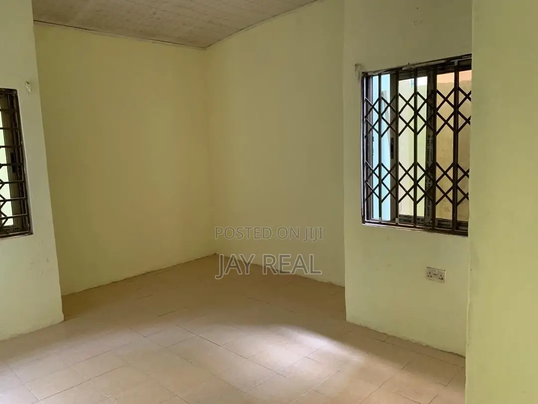 3bdrm Apartment in Jay Real Estate, Kasoa for rent