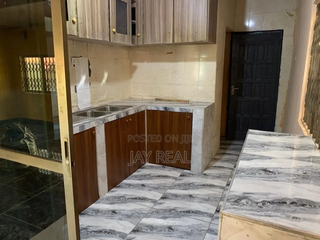 3bdrm Apartment in Jay Real Estate, Kasoa for rent