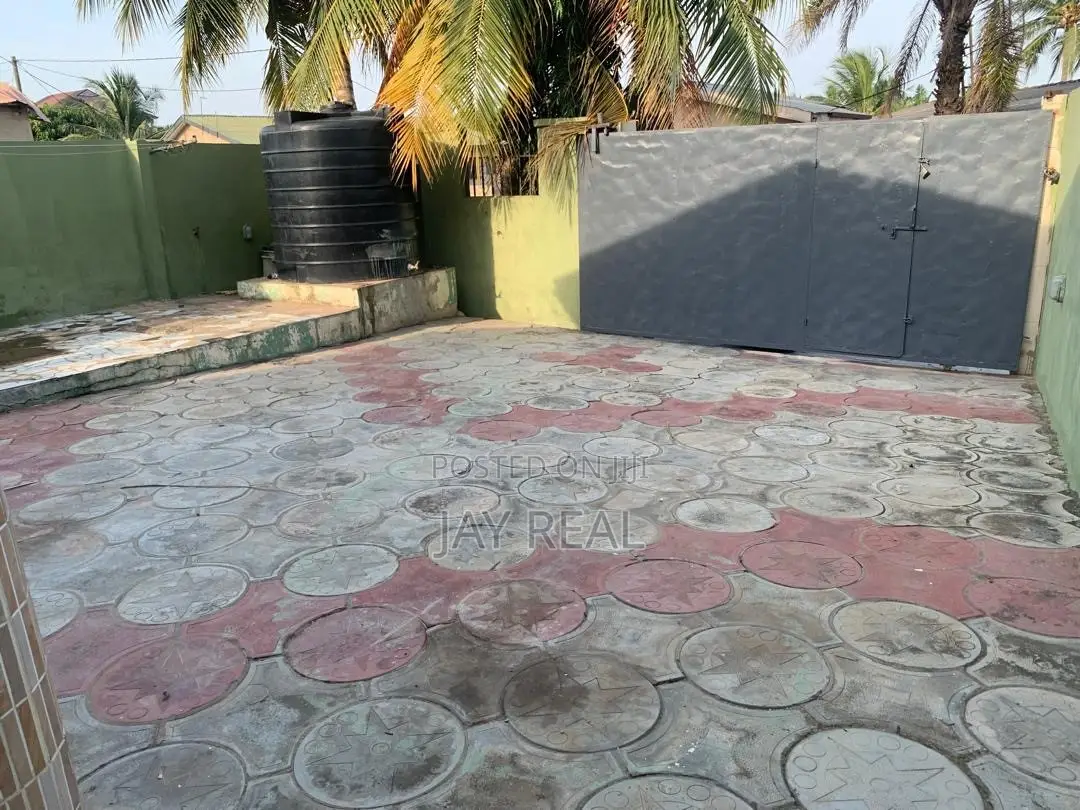 3bdrm Apartment in Jay Real Estate, Kasoa for rent
