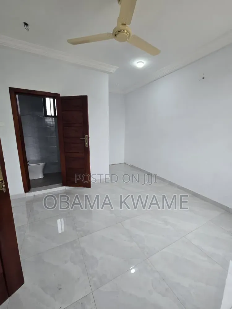 3bdrm House in Laryes Homes, Labone Junction for rent