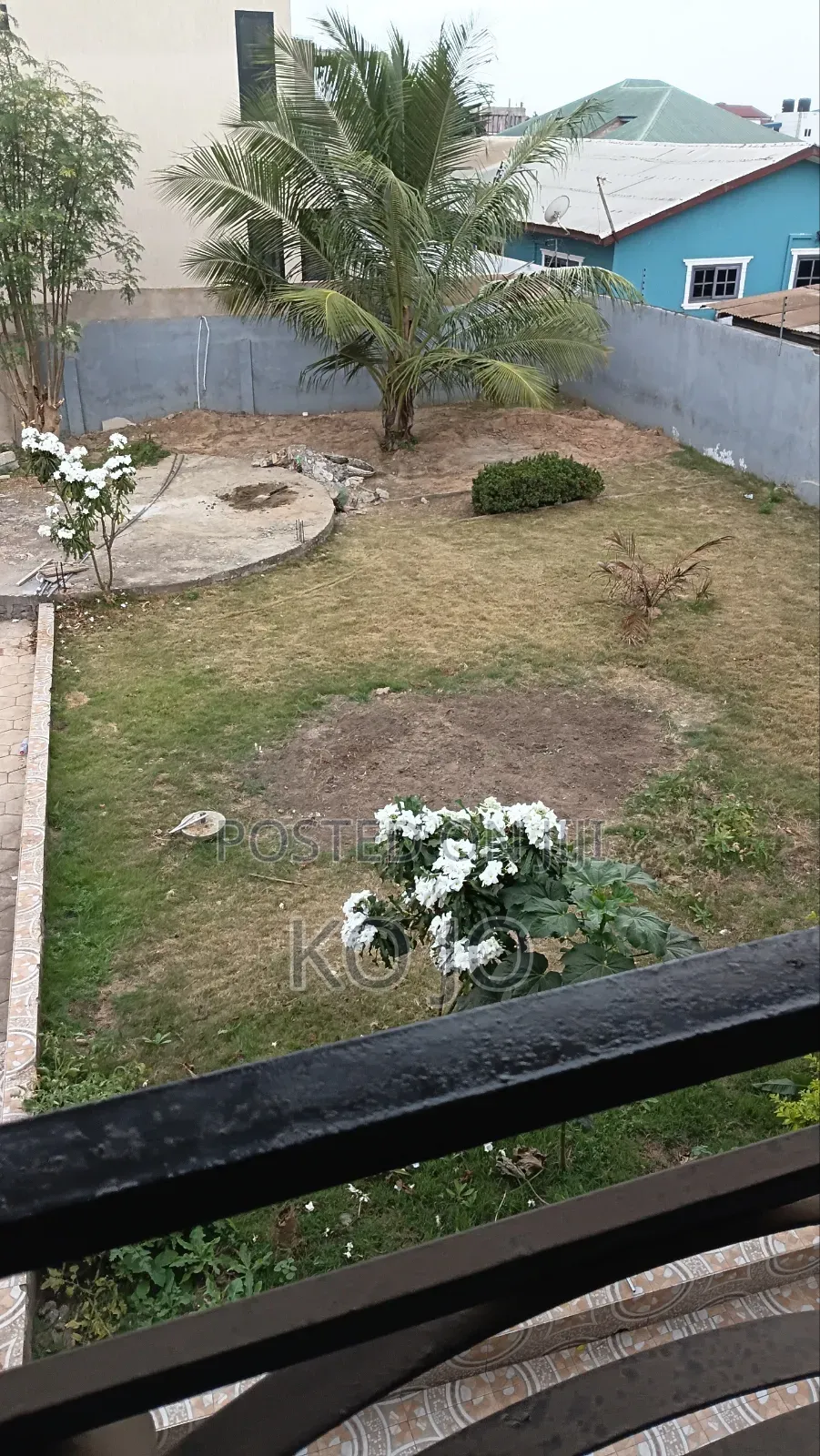 2bdrm Apartment in Little Roses Area for rent
