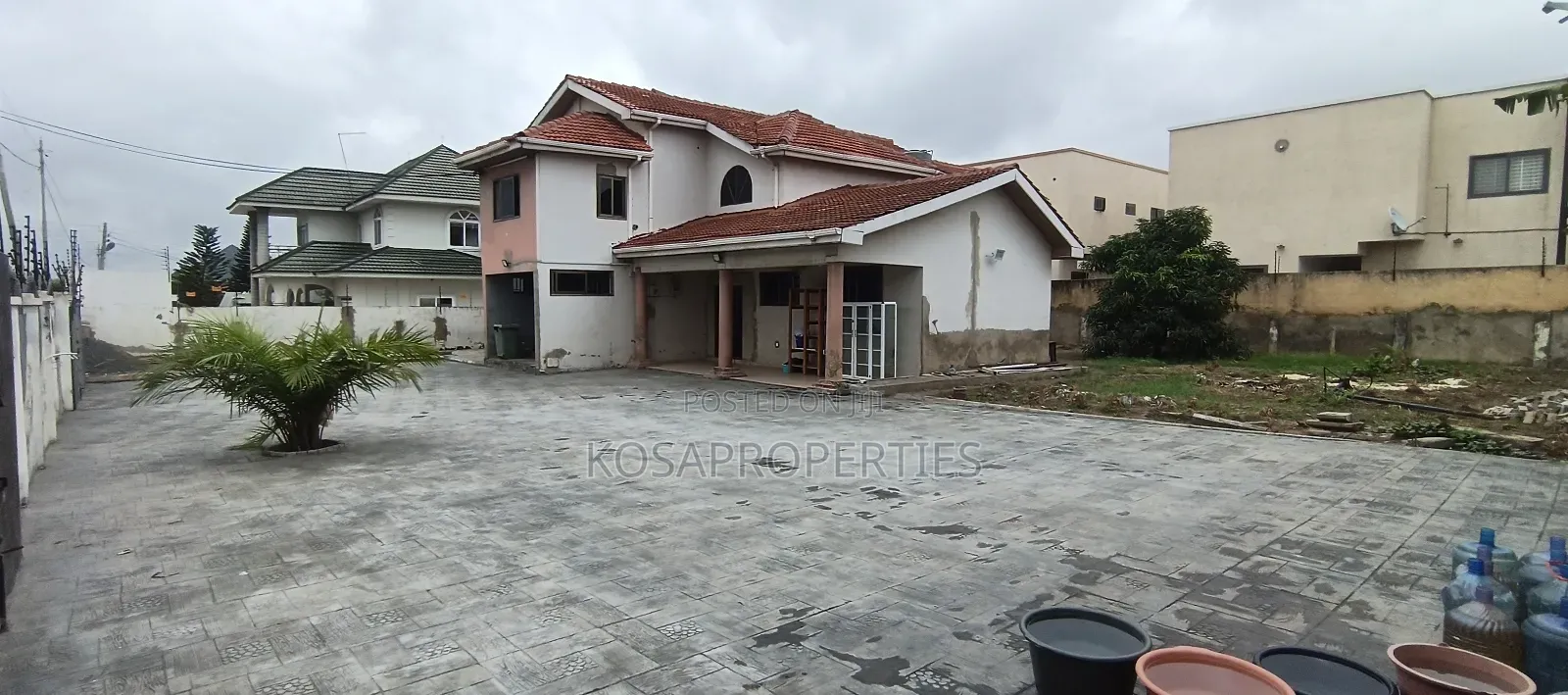 6bdrm House in Adjiringanor 69, Adjiriganor for rent