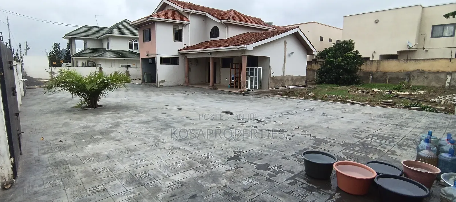 6bdrm House in Adjiringanor 69, Adjiriganor for rent