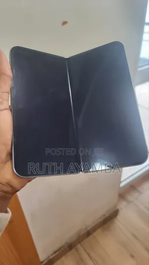 New Samsung Galaxy Z Fold4 256 GB Black