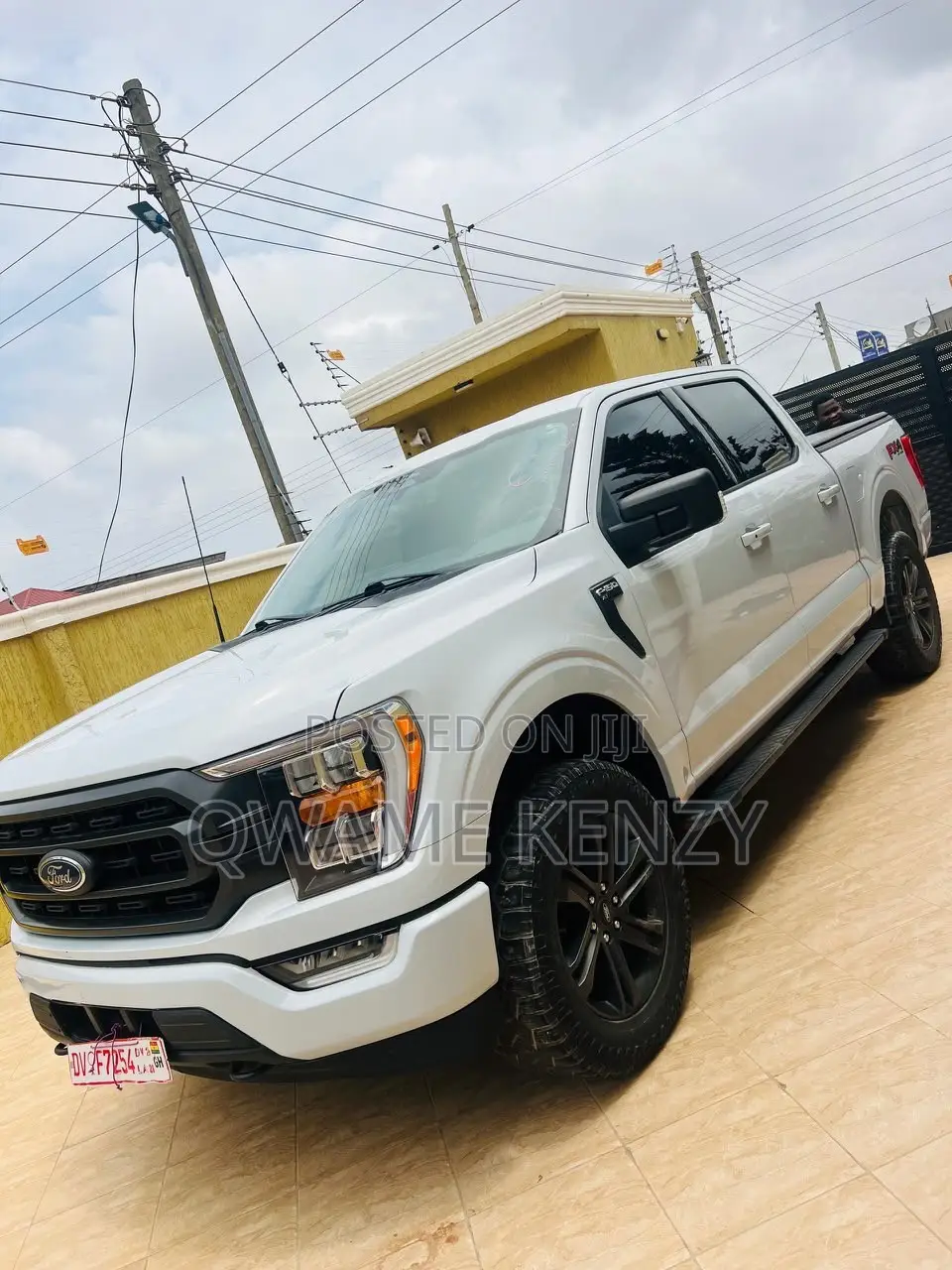 Ford F-150 XLT 2022 White