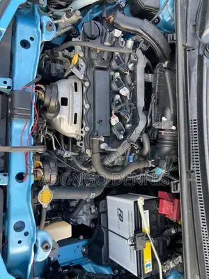 Toyota Vitz 1.0 FWD 5dr 2015 Blue