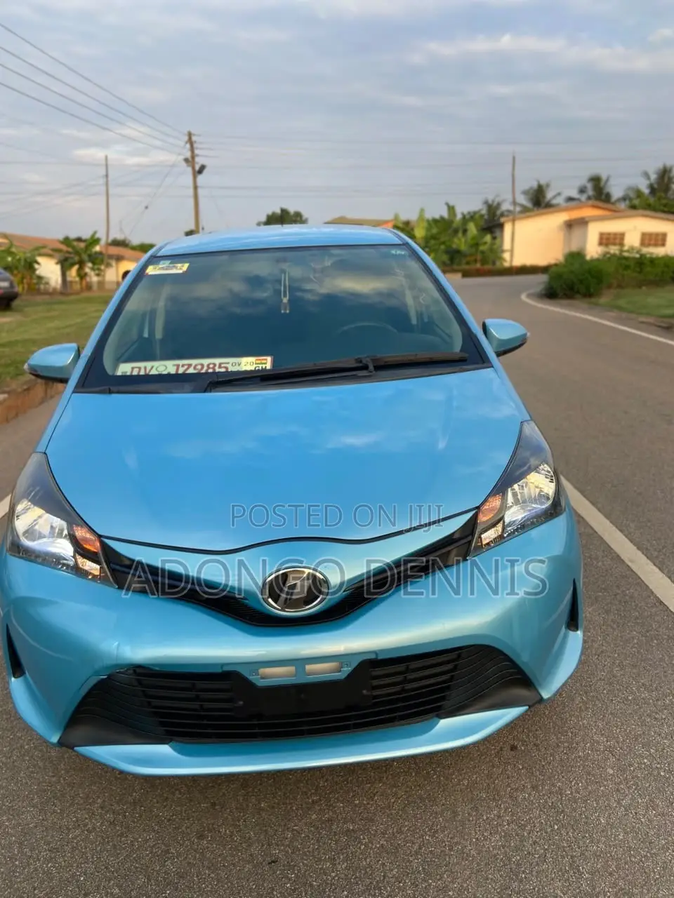 Toyota Vitz 1.0 FWD 5dr 2015 Blue