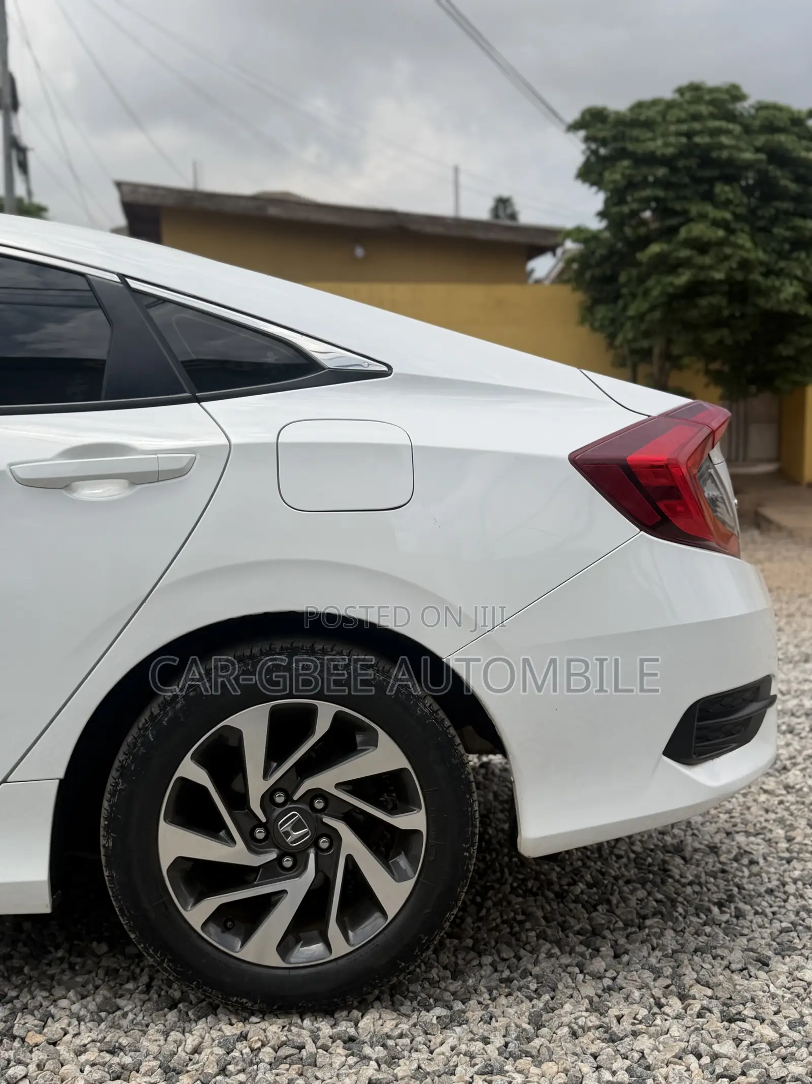Honda Civic LX Sedan 2019 White