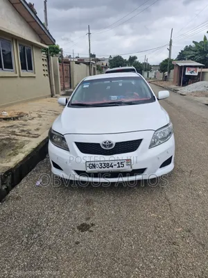 Toyota Corolla 2010 White