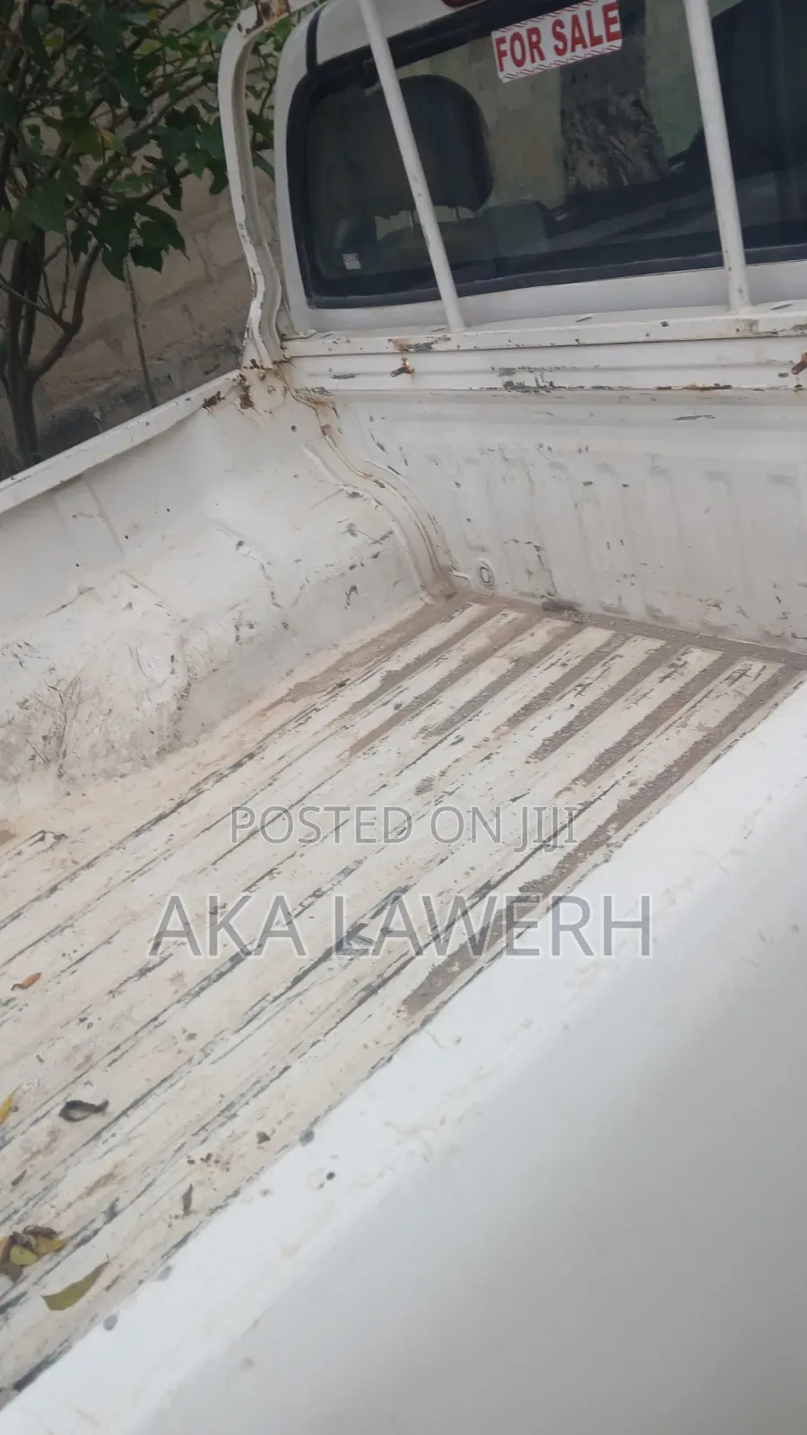 Isuzu D-MAX 2002 White