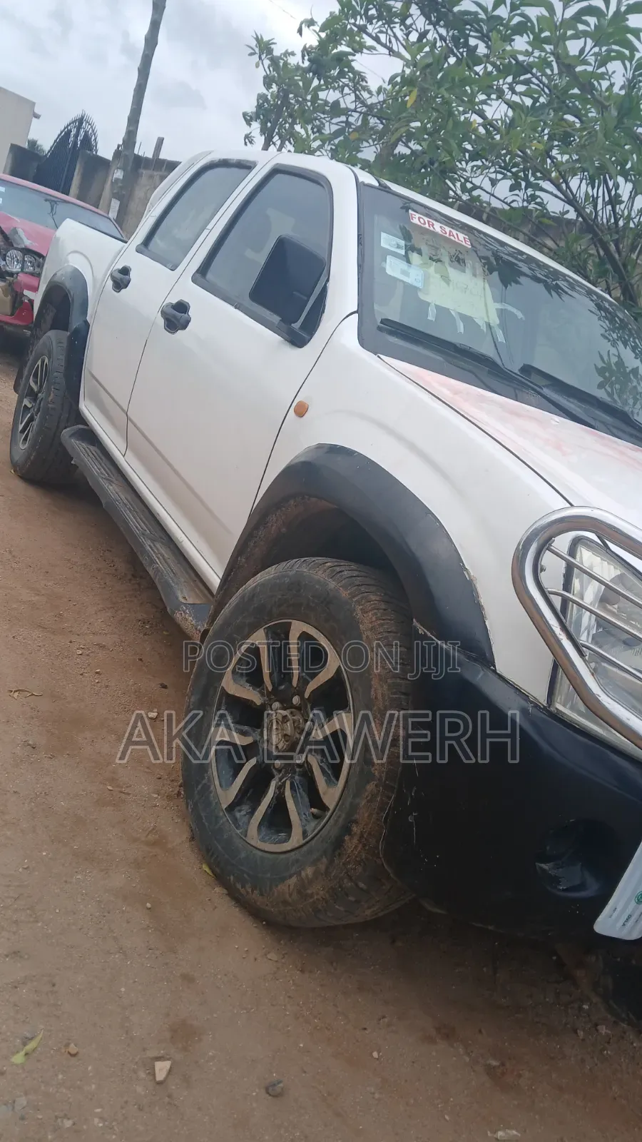 Isuzu D-MAX 2002 White