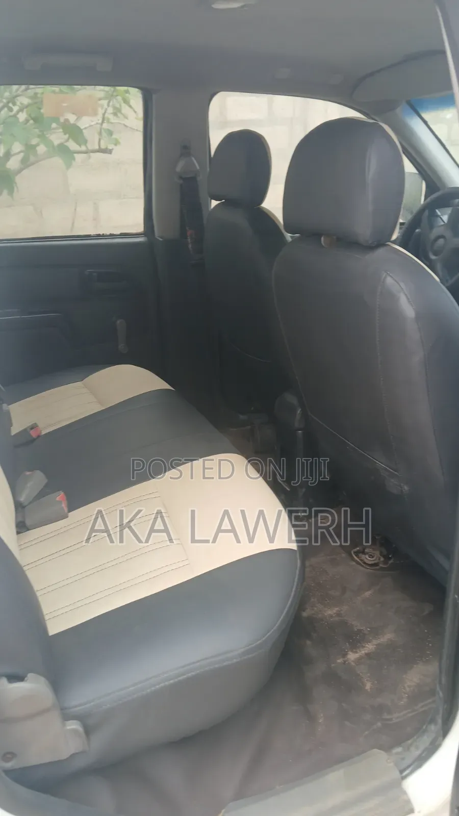 Isuzu D-MAX 2002 White