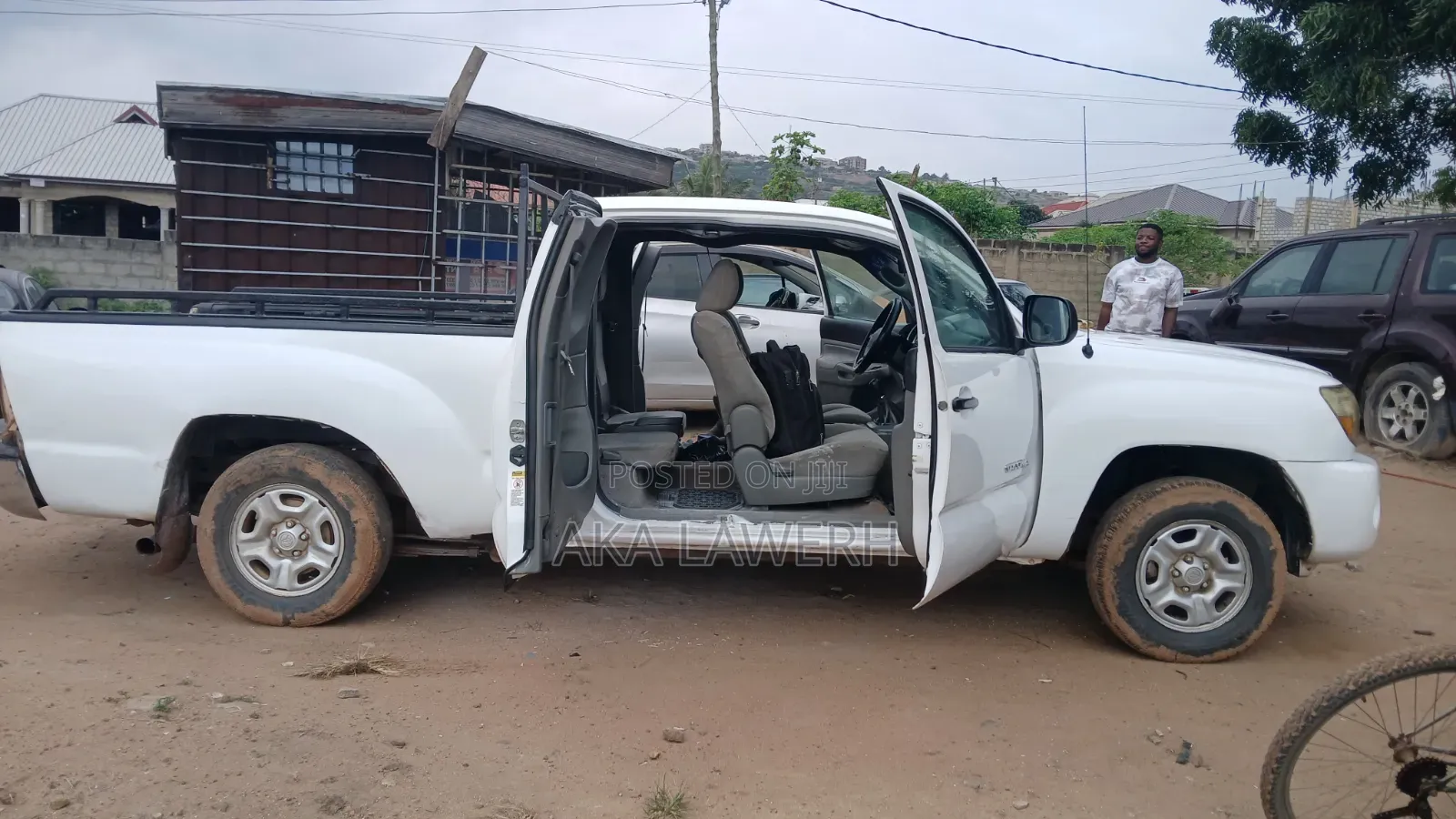 Isuzu D-MAX 2002 White
