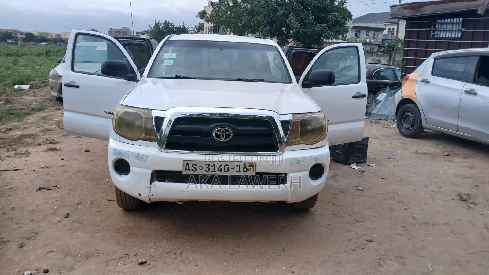 Isuzu D-MAX 2002 White