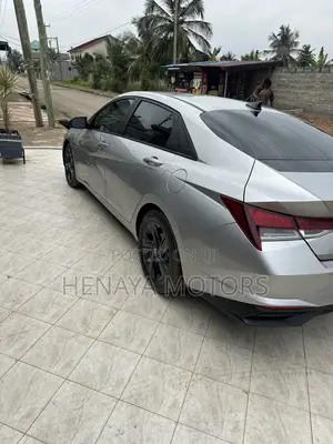 Hyundai Elantra SE 2021 Gray